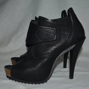 $540 Sz 37.5 7 Pedro Garcia Chenoa Black Leather Peep Toe Ankle Booties 5" Heels
